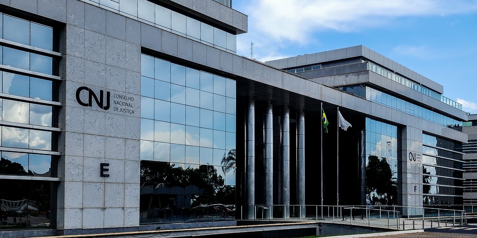 CNJ investigará desembargador que negou prioridade a advogada gestante