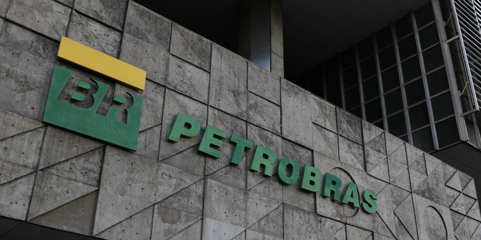 Petrobras decide reativar fábrica de fertilizantes no Paraná