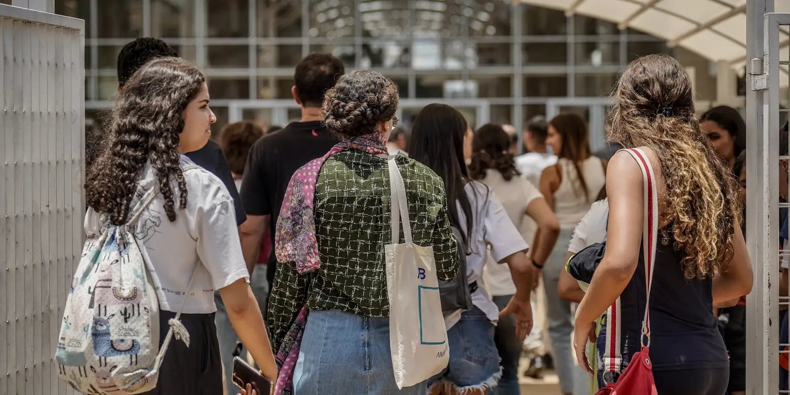 Quem se inscreveu no Enem 2024 tem até quarta-feira para pagar taxa