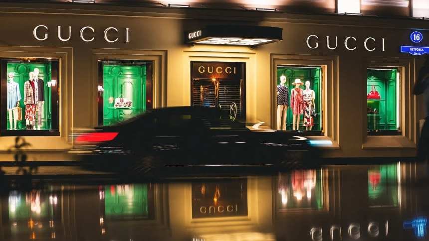 Gigantes europeias de luxo “pagam” um preço bilionário com nova coleção de balanços