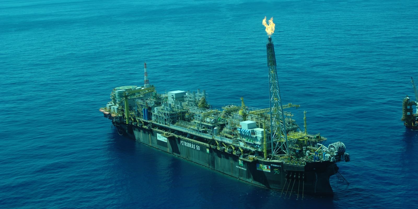 Produção nacional de petróleo cresce 3,9% em maio