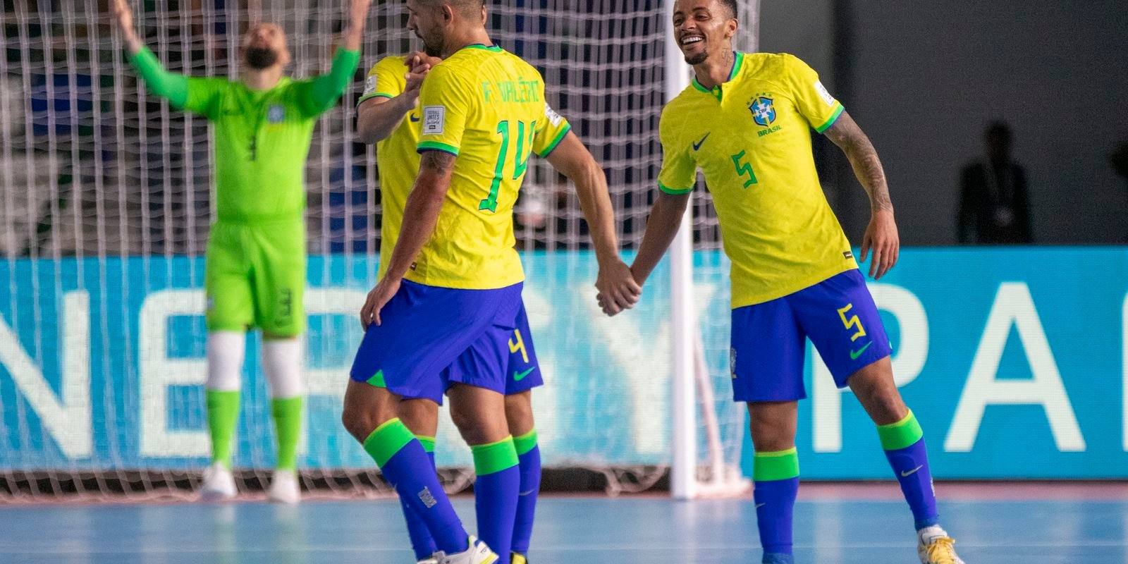 Futsal: Brasil goleia Costa Rica e chega às quartas da Copa do Mundo