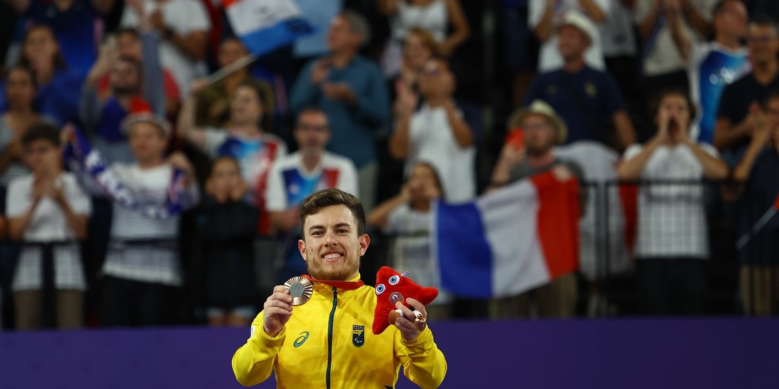 Paris 2024: Vitor Tavares é bronze na classe simples SH6 do badminton